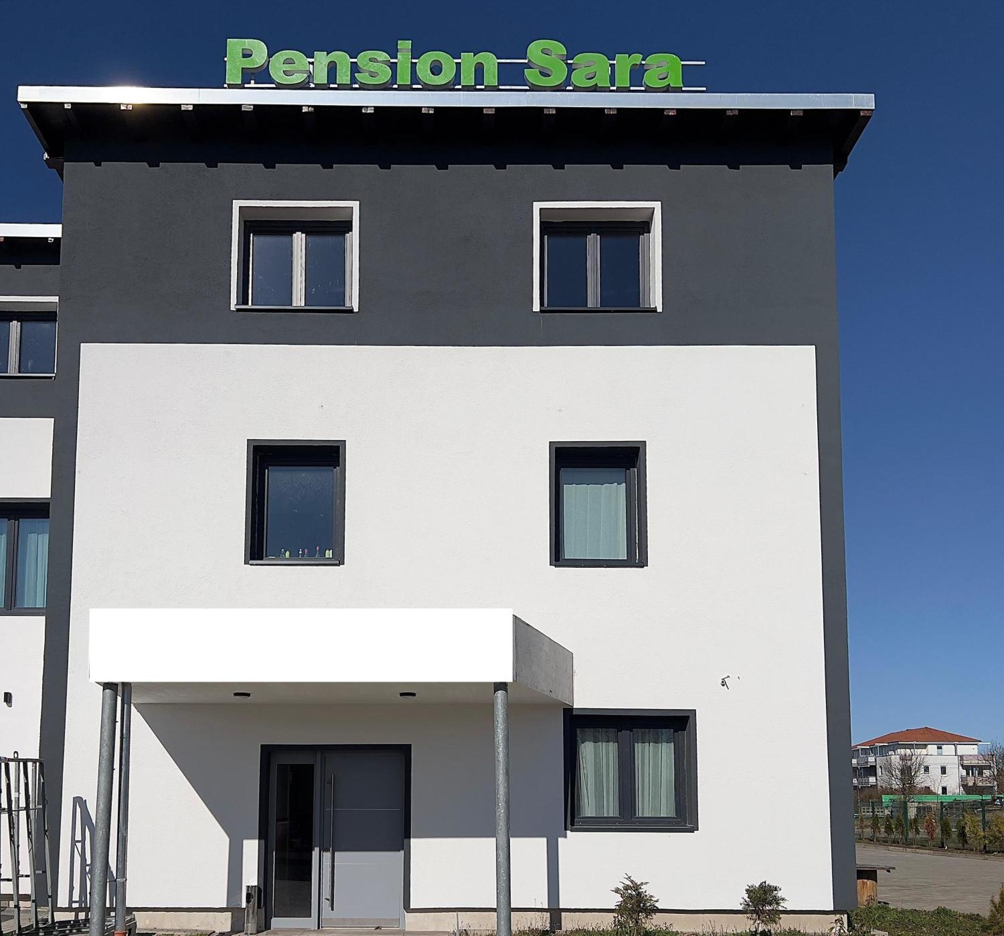 Sara Guest house *